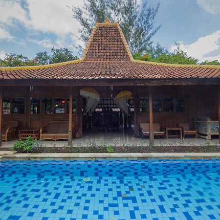 โรงแรม โอมาห์ กิลี กิลิไอร์ ภายนอก รูปภาพ